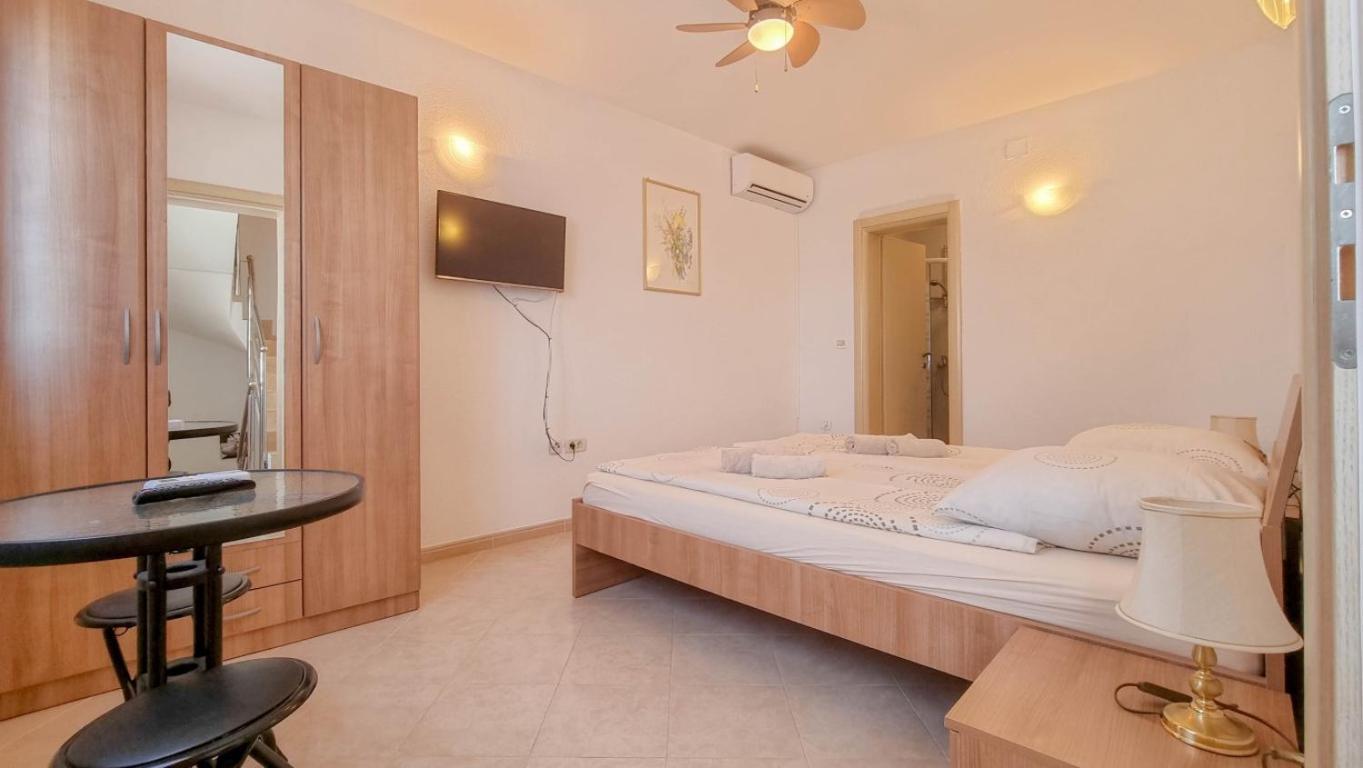 Lucijana Room Novigrad Istria Exterior foto